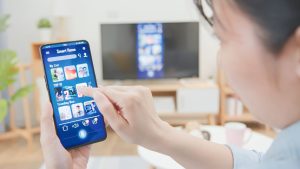 melhor app para espelhar celular na TV Samsung